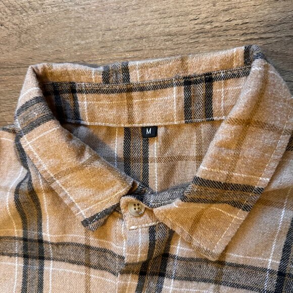 Casual Button Down Mens Medium Beige Tan Plaid Dressy Flannel Shirt - Picture 2 of 5